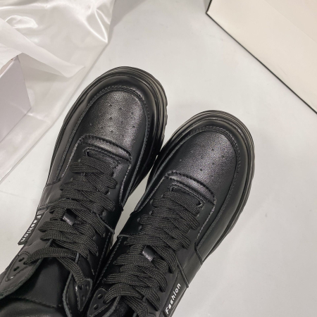 Ботинки женские кожаные на толстой подошве Fashion